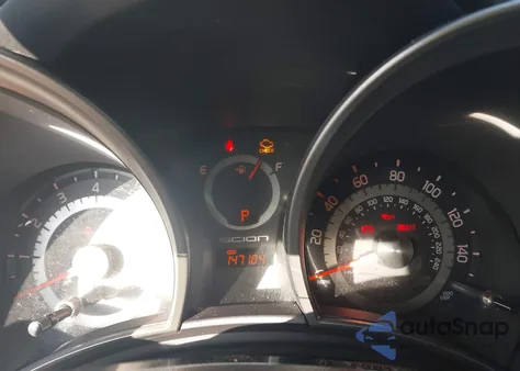 2011 Scion Tc z USA, uszkodzony, nr VIN JTKJF5C77B3009796